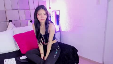 Snapshot of andrea_carocaro chatting on 03-14-26, 12:43 andrea_carocaro online show from 03-14-26, 12:43