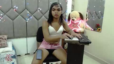 Andrea Castt online show from 03-17-26, 08:01