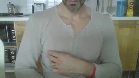 Snapshot of andrea_feetlover chatting on 12-21-25, 10:00 andrea_feetlover online show from 12-21-25, 10:00