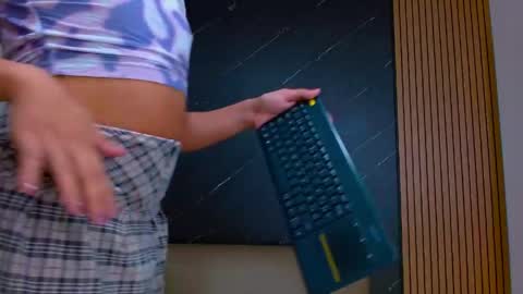 Andres Gil online show from 04-30-26, 12:22