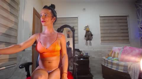 Snapshot of andrea_ospina1 chatting on 03-23-26, 01:59 andrea ospina1 online show from 03-23-26, 01:59