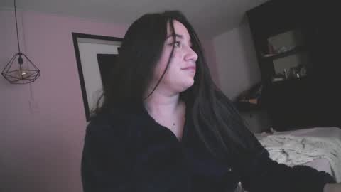 Andrea Ramos online show from 12-20-24, 06:08