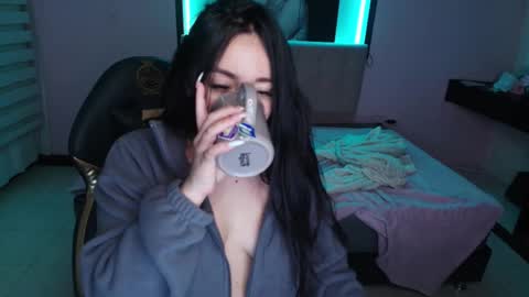 Snapshot of andrea_ramoss_ chatting on 02-19-25, 08:22 Andrea Ramos online show from 02-19-25, 08:22