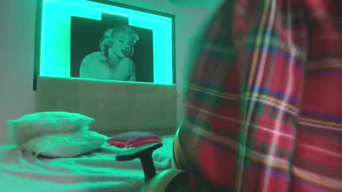 Snapshot of andrea_ramoss_ chatting on 02-20-25, 05:44 Andrea Ramos online show from 02-20-25, 05:44