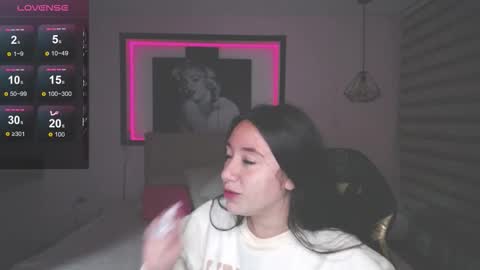 Snapshot of andrea_ramoss_ chatting on 12-16-25, 11:15 Andrea Ramos online show from 12-16-25, 11:15