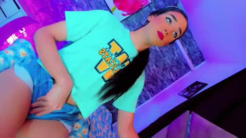 ANDREINA online show from 05-13-26, 01:58
