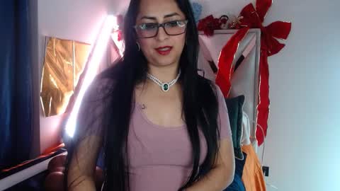 Snapshot of andrea_sexx_ chatting on 12-14-24, 06:24 Andrea online show from 12-14-24, 06:24