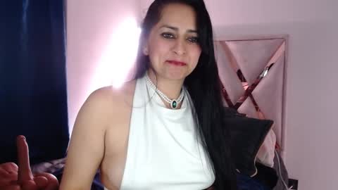 Snapshot of andrea_sexx_ chatting on 01-16-25, 03:23 Andrea online show from 01-16-25, 03:23