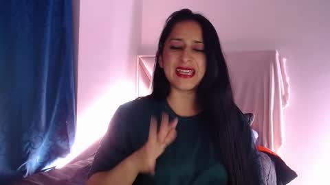 Snapshot of andrea_sexx_ chatting on 02-11-25, 02:46 Andrea online show from 02-11-25, 02:46