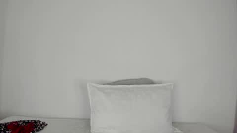 Snapshot of andrea_williamss chatting on 05-20-26, 02:34 Andrea Williams online show from 05-20-26, 02:34