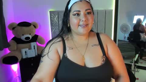 Snapshot of andreaakinky chatting on 09-28-25, 08:09 andreaakinky online show from 09-28-25, 08:09