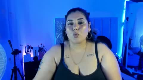 Snapshot of andreaakinky chatting on 10-30-25, 08:16 andreaakinky online show from 10-30-25, 08:16