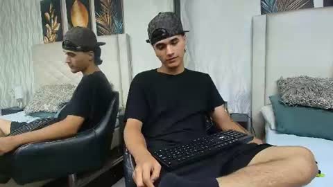 Snapshot of andreao_pirlo chatting on 07-01-26, 02:07 Andreao online show from 07-01-26, 02:07