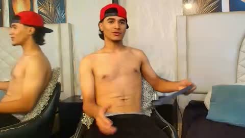 Snapshot of andreao_pirlo chatting on 07-04-26, 01:28 Andreao online show from 07-04-26, 01:28