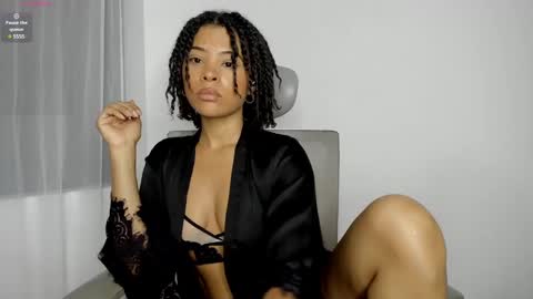 Snapshot of andrearboleda chatting on 01-29-25, 04:52 Andrea online show from 01-29-25, 04:52