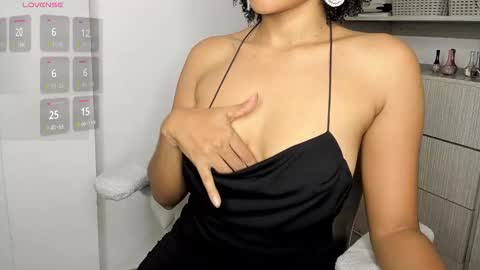 Andrea  online show from 11-06-25, 01:45