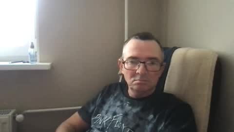 Snapshot of andreass60 chatting on 12-18-24, 09:47 andreass60 online show from 12-18-24, 09:47