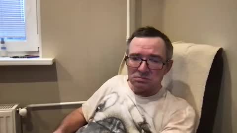 Snapshot of andreass60 chatting on 02-05-25, 07:07 andreass60 online show from 02-05-25, 07:07