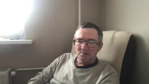 Snapshot of andreass60 chatting on 02-10-25, 10:31 andreass60 online show from 02-10-25, 10:31