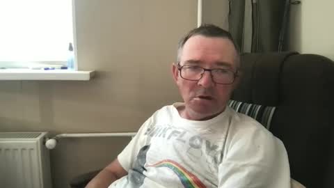 Snapshot of andreass60 chatting on 09-15-25, 05:29 andreass60 online show from 09-15-25, 05:29