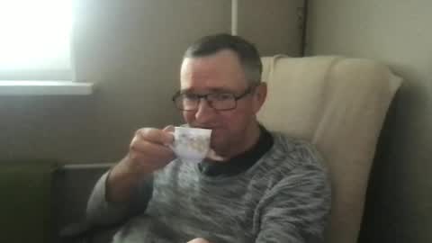 Snapshot of andreass60 chatting on 10-31-25, 09:32 andreass60 online show from 10-31-25, 09:32