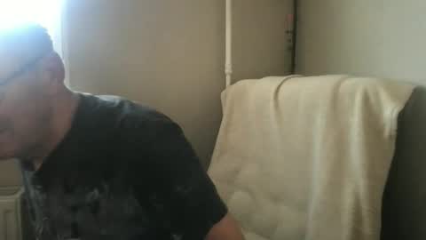 Snapshot of andreass60 chatting on 11-01-25, 12:18 andreass60 online show from 11-01-25, 12:18