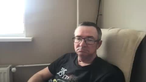 Snapshot of andreass60 chatting on 04-02-26, 06:55 andreass60 online show from 04-02-26, 06:55