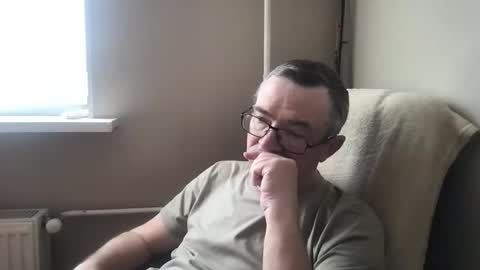 Snapshot of andreass60 chatting on 04-21-26, 06:20 andreass60 online show from 04-21-26, 06:20