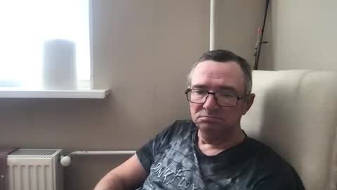 Snapshot of andreass60 chatting on 05-14-26, 05:47 andreass60 online show from 05-14-26, 05:47
