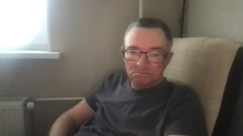 Snapshot of andreass60 chatting on 06-16-26, 05:21 andreass60 online show from 06-16-26, 05:21