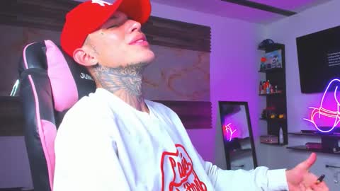 andrees_s online show from 10-26-25, 11:31