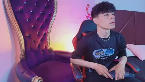 andreew_style_ online show from 04-13-26, 08:25