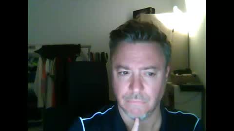 Snapshot of andreo666 chatting on 09-28-25, 08:03 Benfica Boy online show from 09-28-25, 08:03