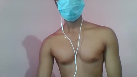 Snapshot of andres01_ chatting on 09-25-25, 05:00 andres01_ online show from 09-25-25, 05:00