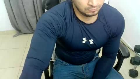 Snapshot of andres180950734 chatting on 03-27-26, 11:32 andres180950734 online show from 03-27-26, 11:32