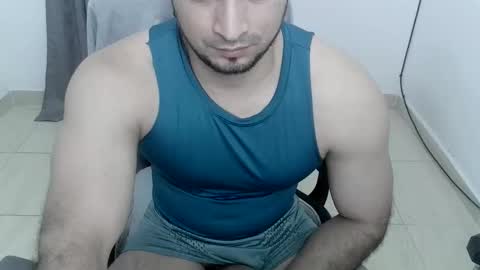 Snapshot of andres180950734 chatting on 04-28-26, 02:27 andres180950734 online show from 04-28-26, 02:27