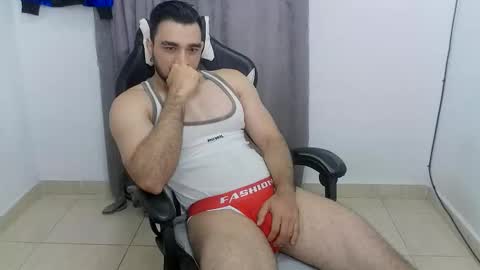 Snapshot of andres180950734 chatting on 05-08-26, 12:32 andres180950734 online show from 05-08-26, 12:32