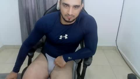 Snapshot of andres180950734 chatting on 05-09-26, 01:05 andres180950734 online show from 05-09-26, 01:05