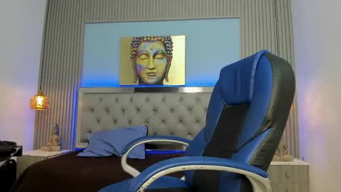 Snapshot of andres1_8 chatting on 05-03-26, 02:06 IM ANDRES online show from 05-03-26, 02:06