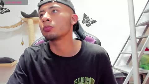 Snapshot of andres_priv chatting on 02-14-26, 06:37 Andres online show from 02-14-26, 06:37