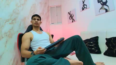 ANDRES  online show from 12-16-25, 04:39