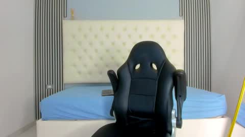 ANDRES  online show from 12-17-25, 04:40