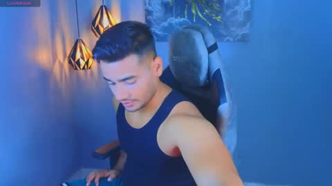Snapshot of andresfiit chatting on 04-11-26, 11:03 Andres online show from 04-11-26, 11:03