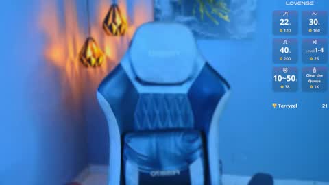 Snapshot of andresfiit chatting on 05-05-26, 01:02 Andres online show from 05-05-26, 01:02
