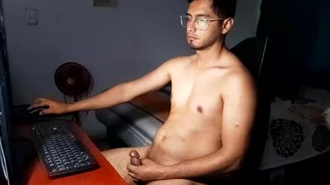 andresvergon85 online show from 02-05-25, 03:02