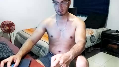 andresvergon85 online show from 03-03-25, 02:47