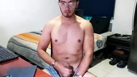 andresvergon85 online show from 03-08-25, 05:33