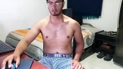 andresvergon85 online show from 03-09-25, 03:32