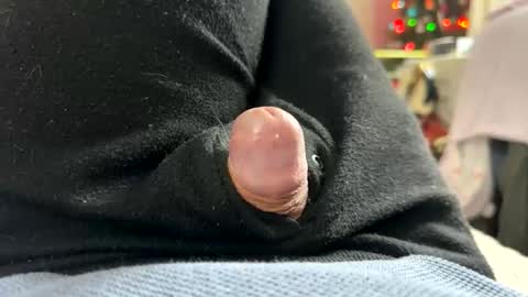 andrew1245567543_3 online show from 02-04-26, 11:05