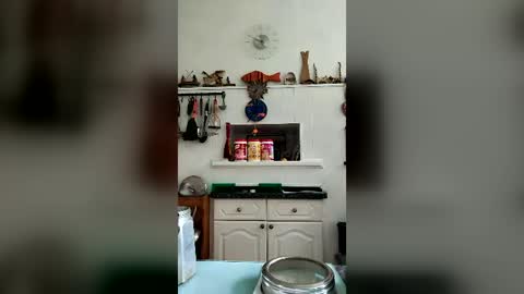Snapshot of andrew160258 chatting on 06-15-26, 10:50 Andrew online show from 06-15-26, 10:50